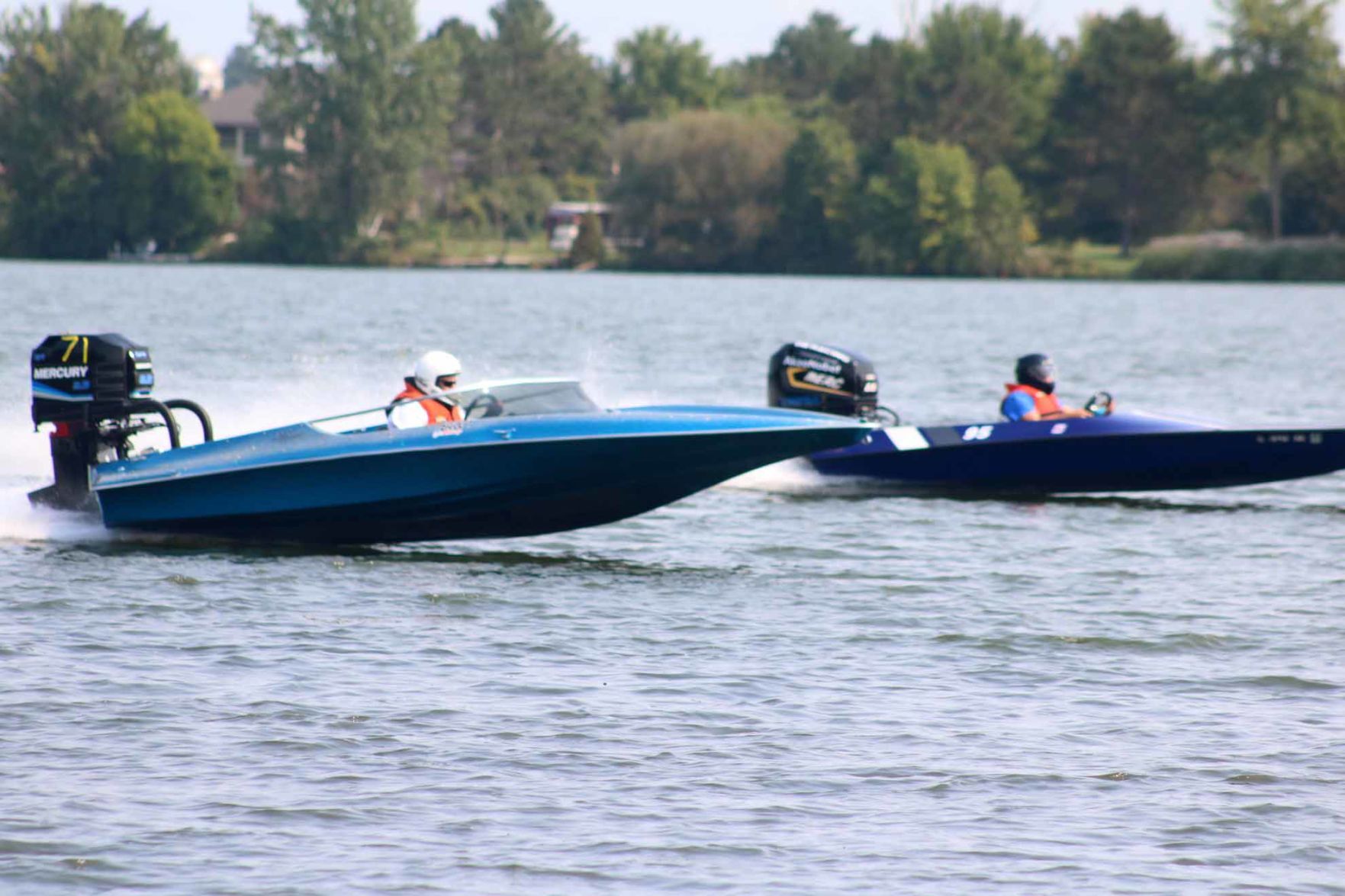 Powerboat racing on Rice Lake 9-11-21